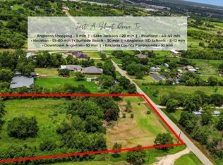 2478 Brias Rd, Angleton, TX 77515