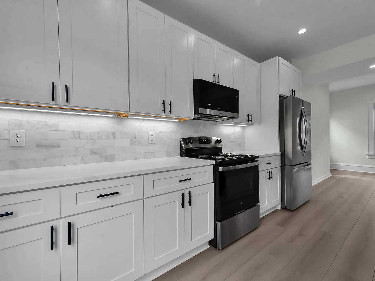 5 bed, 1700 sqft, $4,500 — Photo 4
