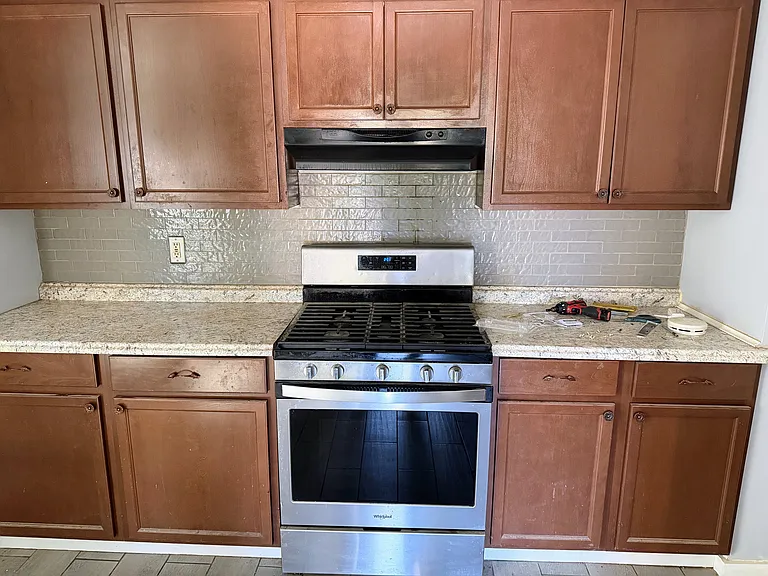 1624 N Van Buren St — Photo 13