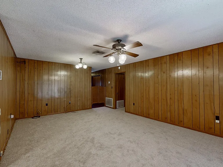 150 Rosa Lee Ln — Photo 6