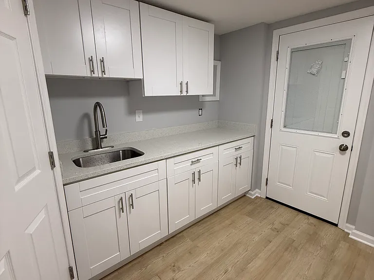 8238 Imperial Dr #5 — Photo 6