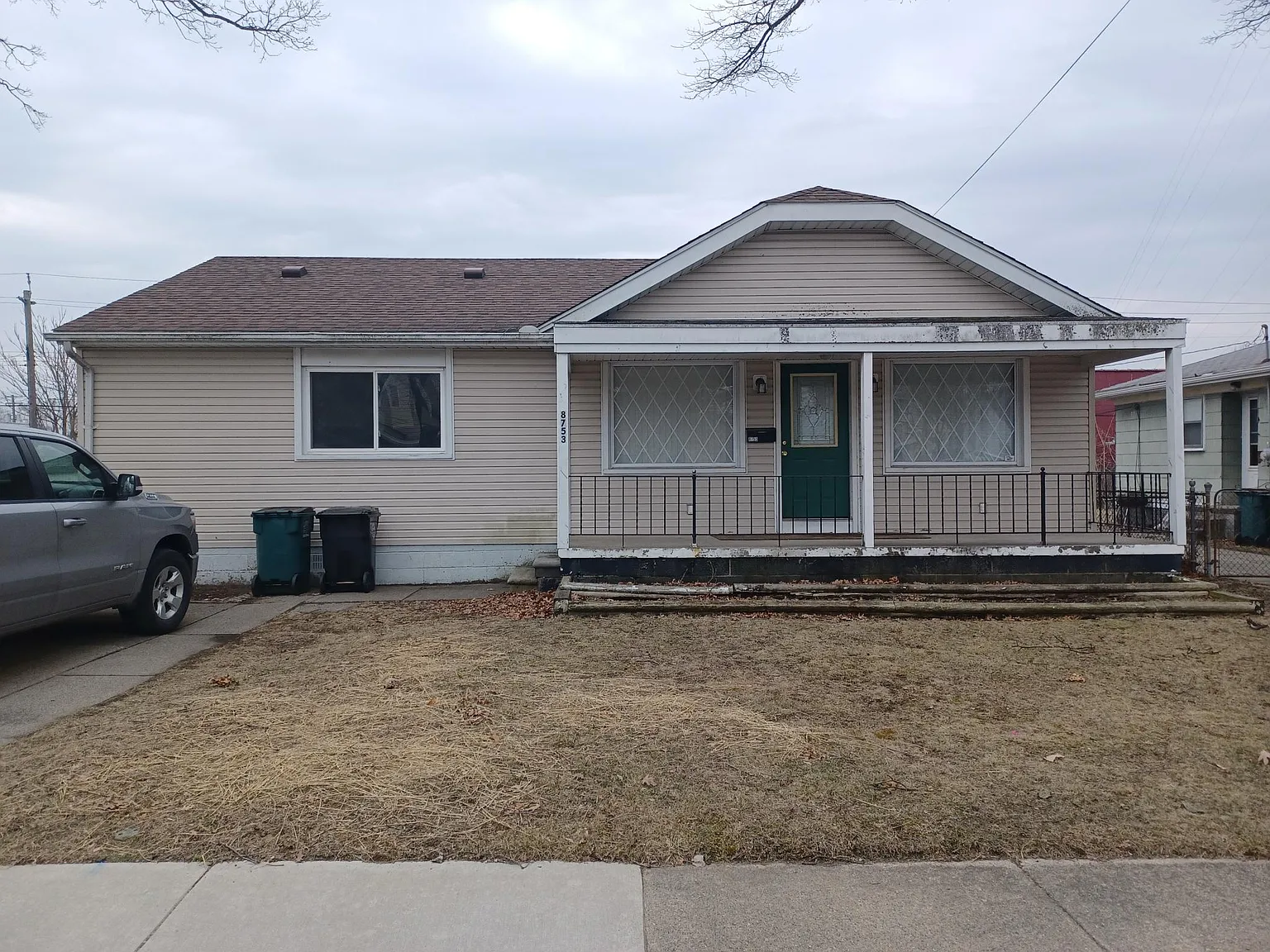 8753 Leroy St photo 1