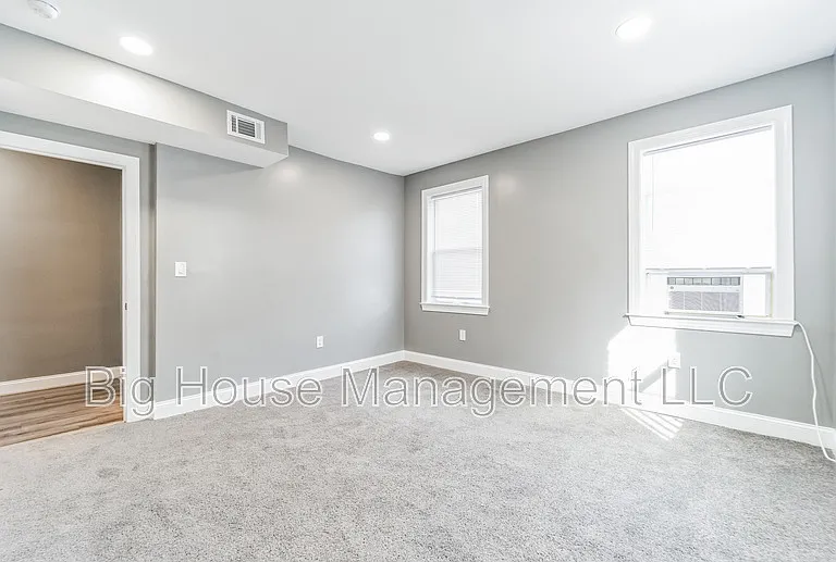 4806 Liberty Heights Ave #4 — Photo 14