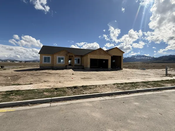 903 W Apple Mill Rd N, South Jordan, UT 84095