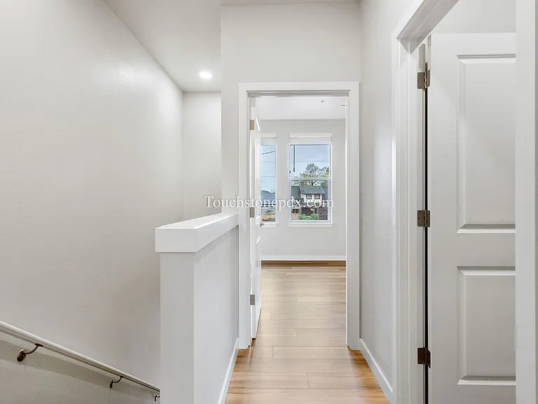 3323 SE 87th Ave — Photo 13