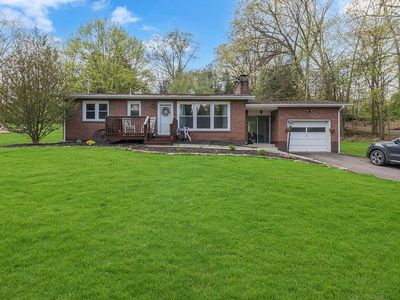 105 W McQuistion Rd, Butler, PA, 16001