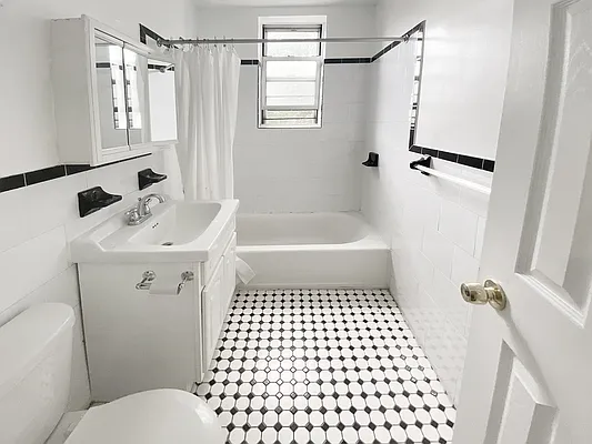 Rented by Kingdom Equities MGMT LLC | media 6