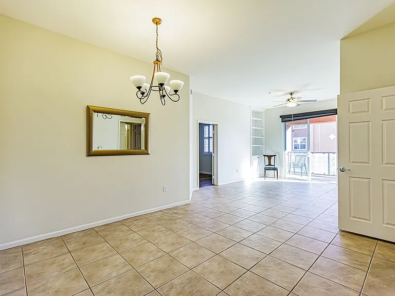 43 Agate Ave #406 — Photo 4
