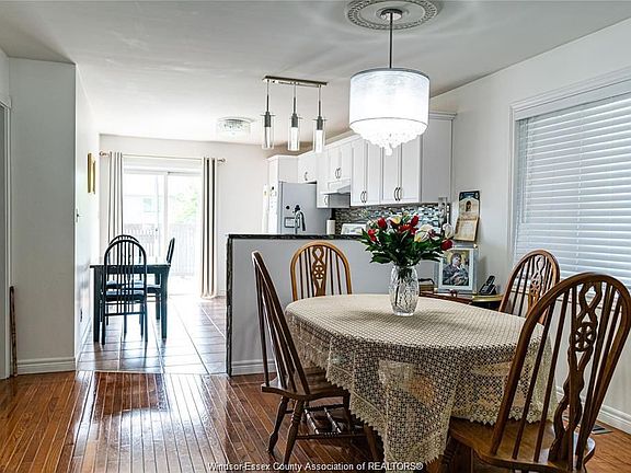 5th image of 2385 Chateau Ave