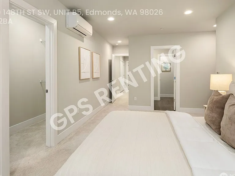 5020 148th St SW #B5 — Photo 7
