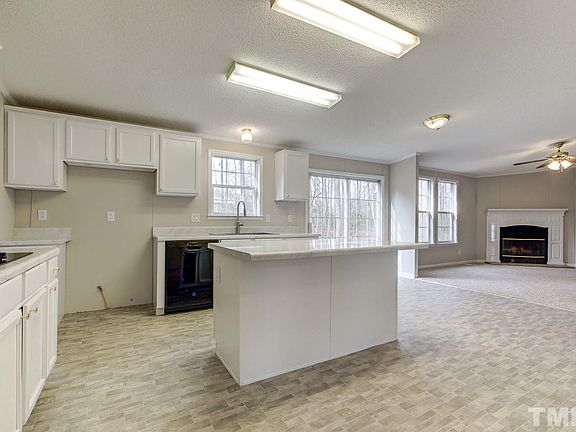 5th image of 62 Forest Island Ave