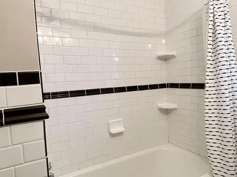 607 Burke Rd NE #A — Photo 13