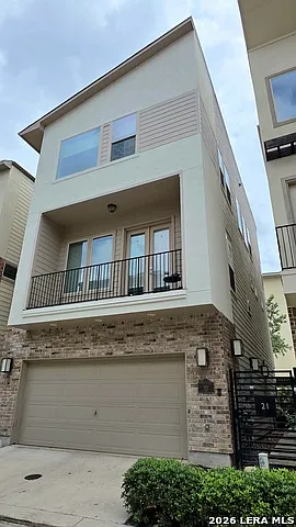 3 bed, 3.5 bath, 2237 sqft, $2,350 — Photo 2