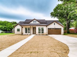 7065 Jay Ln, Azle, TX 76020