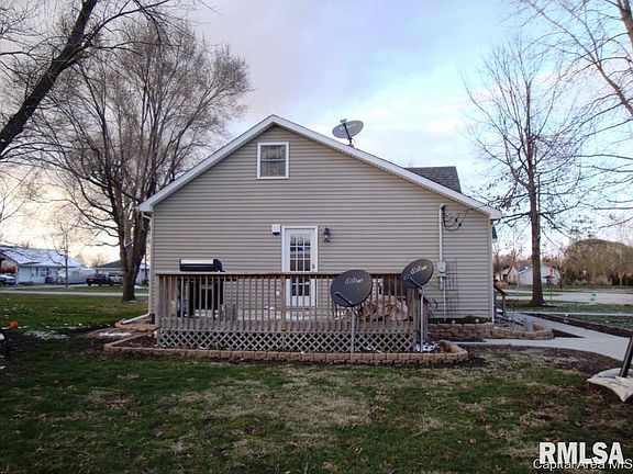 3rd image of 209 N Wyandotte St