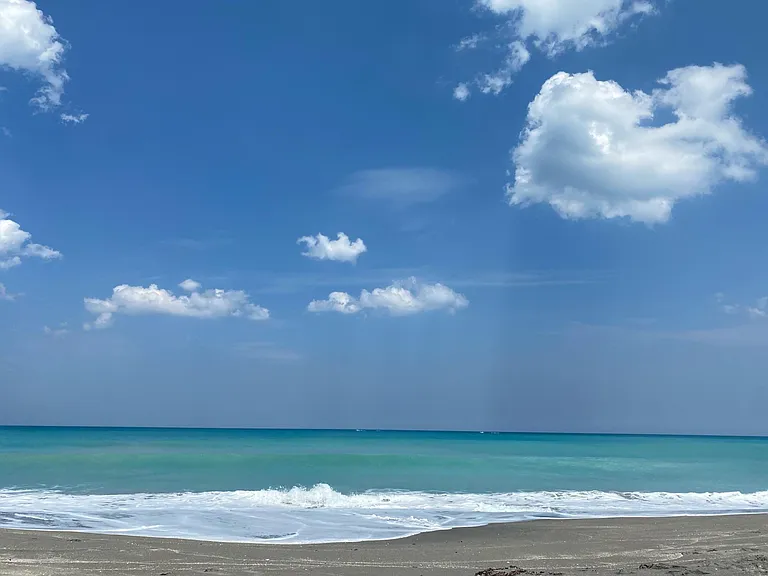 Juno Beach, 9 miles away