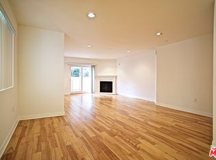 1321 Brockton Ave #PENTHOUSE 1, Los Angeles, CA 90025