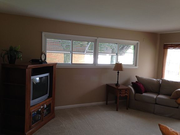 5th image of 8422 Donna Ln