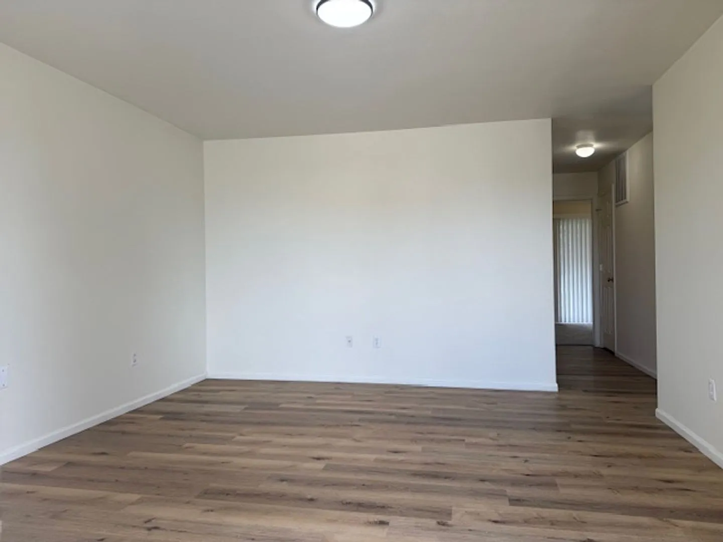 Snyder 304 — Photo 3