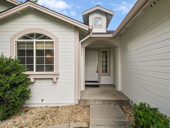 4th image of 835 Valley Crest Dr