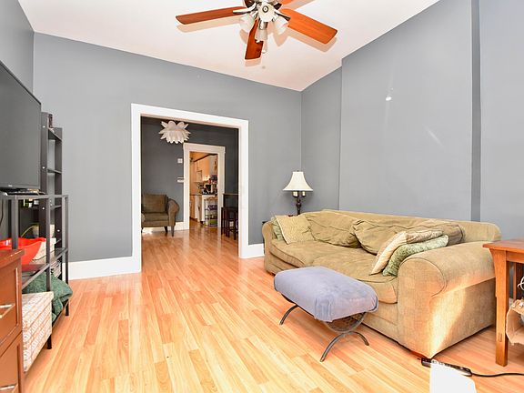 3rd image of 201-203 S 22nd St