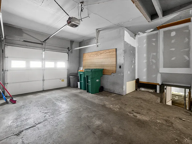 221 Ellen St #221 — Photo 19