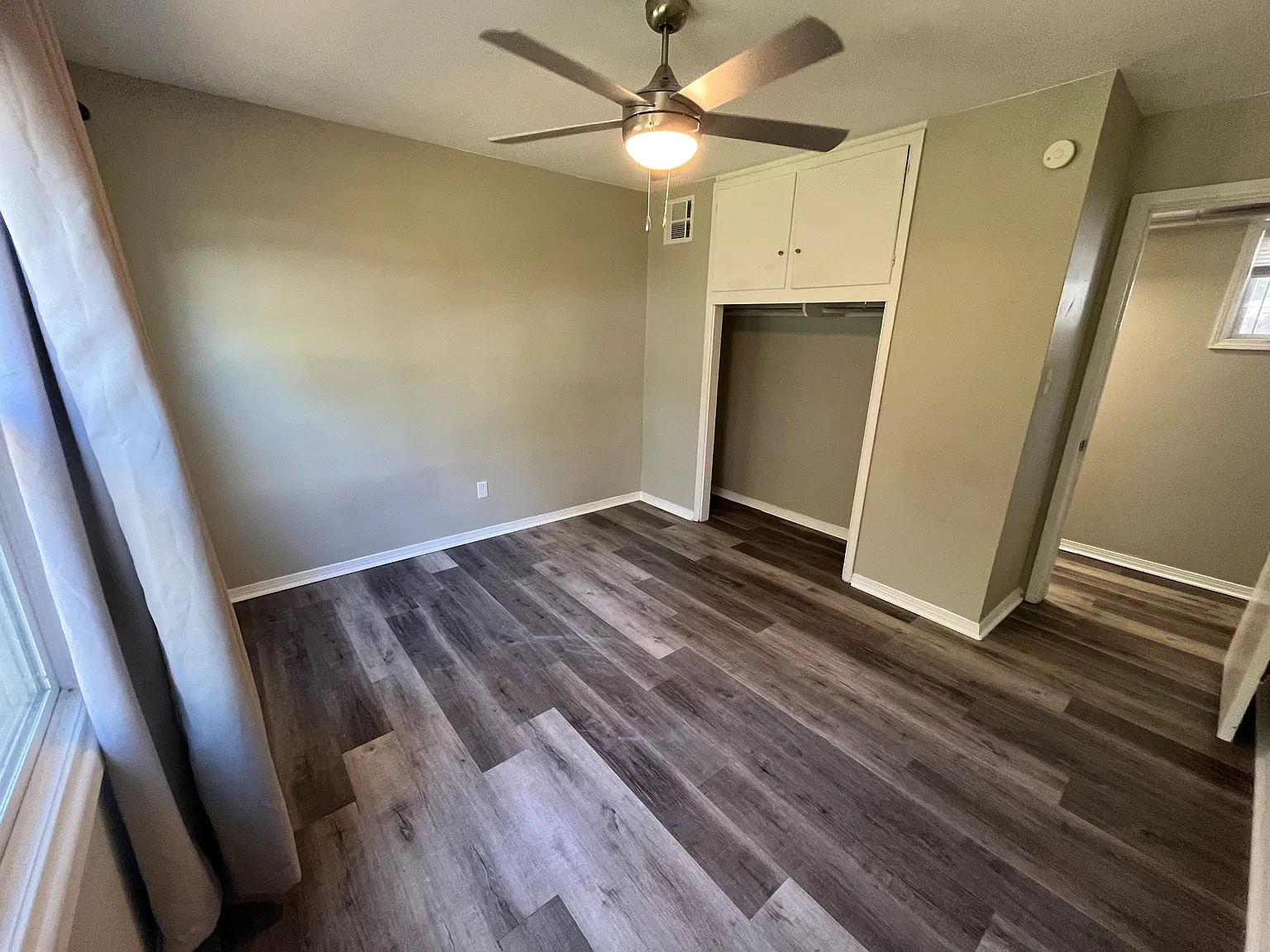 2 bed, 1020 sqft, $1,300 — Photo 4