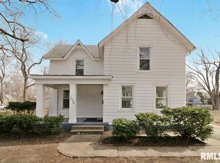 1026 N 5th St, Springfield, IL 62702