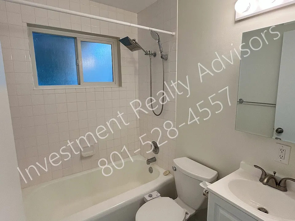 39974064_IMG_4299_edit watermark_12182024
