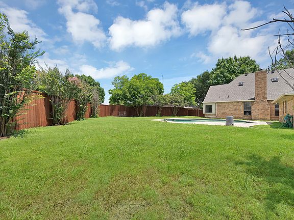 4th image of 5 Creekcrest Ct