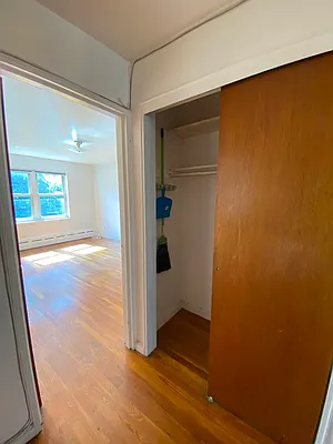 Rented by Compass | media 42