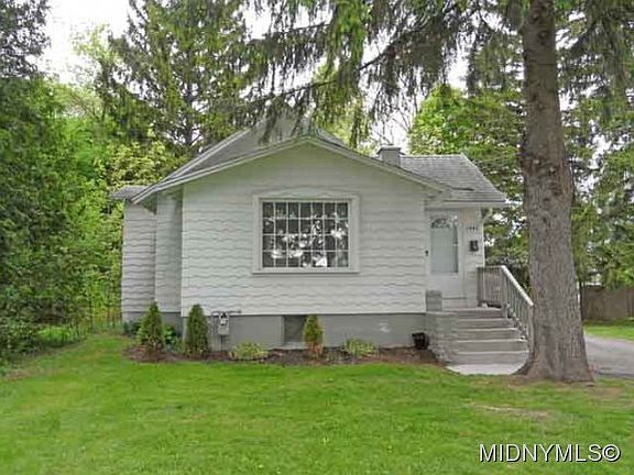 3rd image of 1440 Ney Ave