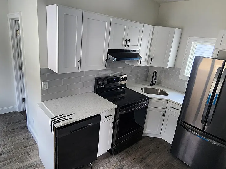 182 Ashford Ave #2 — Photo 6