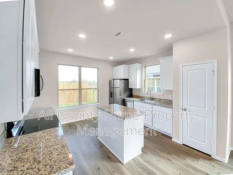 13071 Clear View Dr — Photo 7
