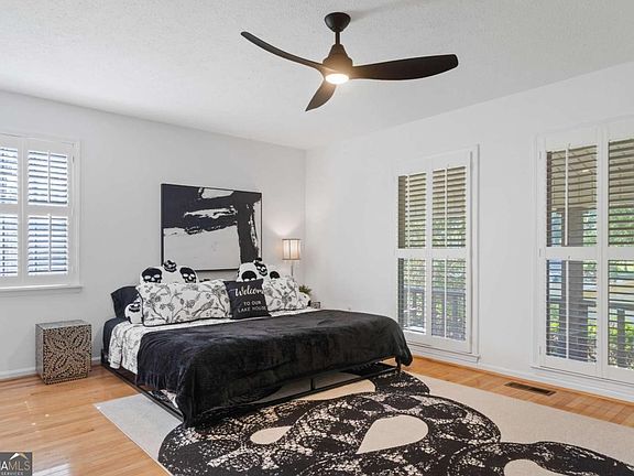 5th image of 106 Misty Ln