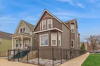 1st image of 2958 N Whipple St APT 1