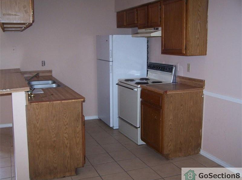 1st image of 1400 Clamp Ave APT 504