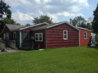 960 Winslow Rd, Williamstown, NJ 08094