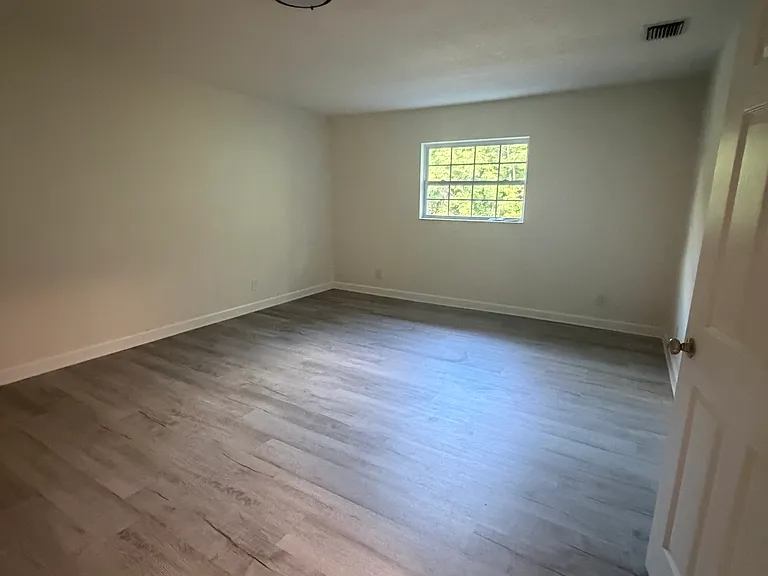 205 E Sweetwater Creek Dr — Photo 18