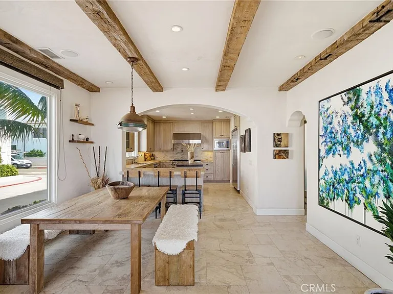 3715 Seashore Dr — Photo 4