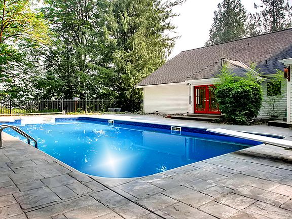 2nd image of 21633 SE 358th St