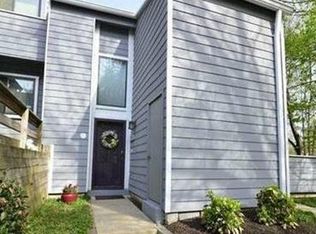 1926 Villaridge Dr #A, Reston, VA 20191