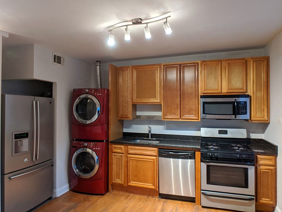 1st image of 5027 N Harding Ave APT 3E