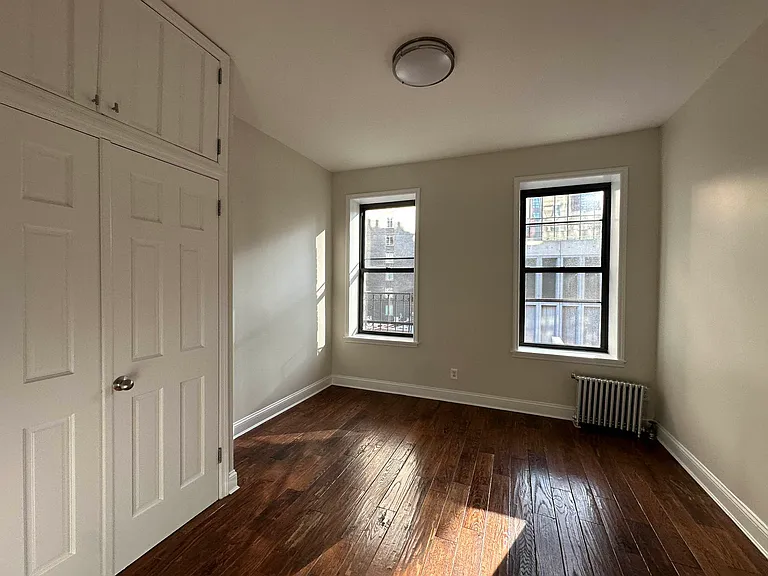 41-24 29th St #5D — Photo 5