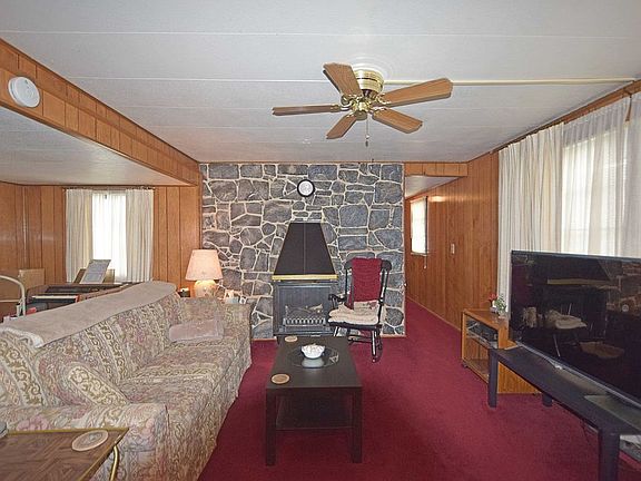 5th image of 164 Pembrooke Dr
