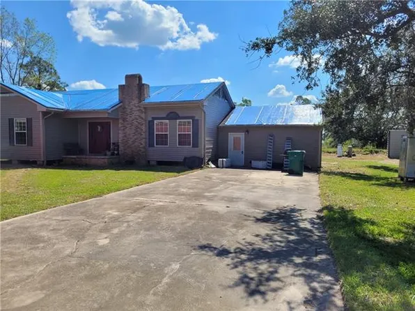 1673 Stout St, Lake Charles, LA 70605