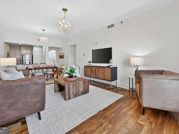3rd image of 2277 Peachtree Rd NE Unit 506