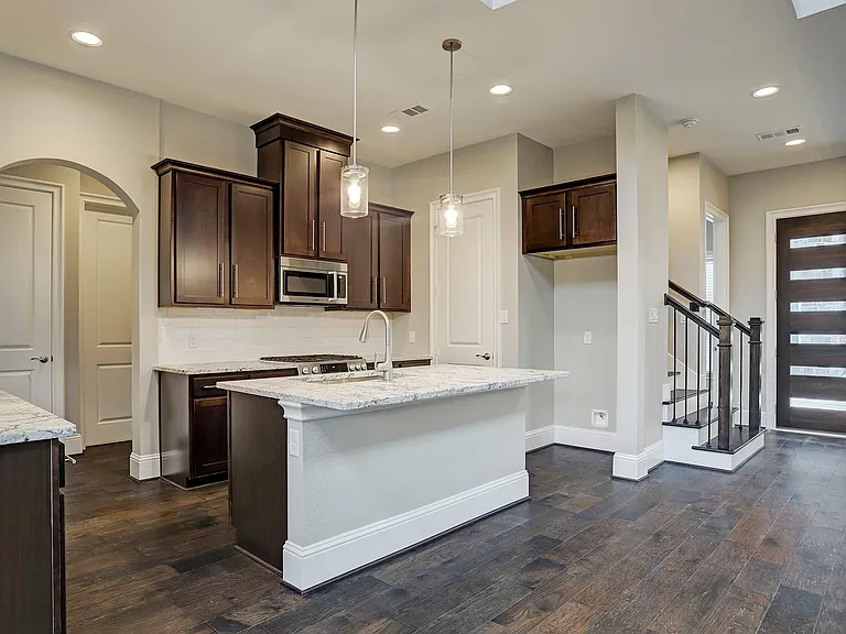 4851 Benning Dr — Photo 8