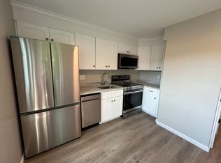 198 Towne House Rd #198, Hamden, CT 06514