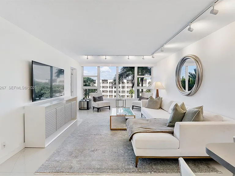 1620 S Ocean Blvd #3J — Photo 1